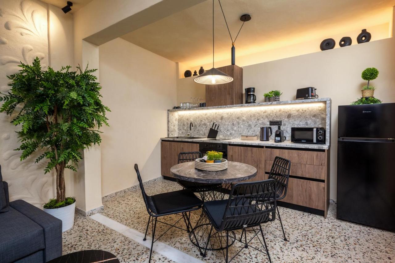 Townhall Apartment シミ エクステリア 写真